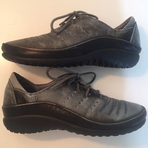 Naot Kumara Leather Laceup "Vintage Smoke" 36